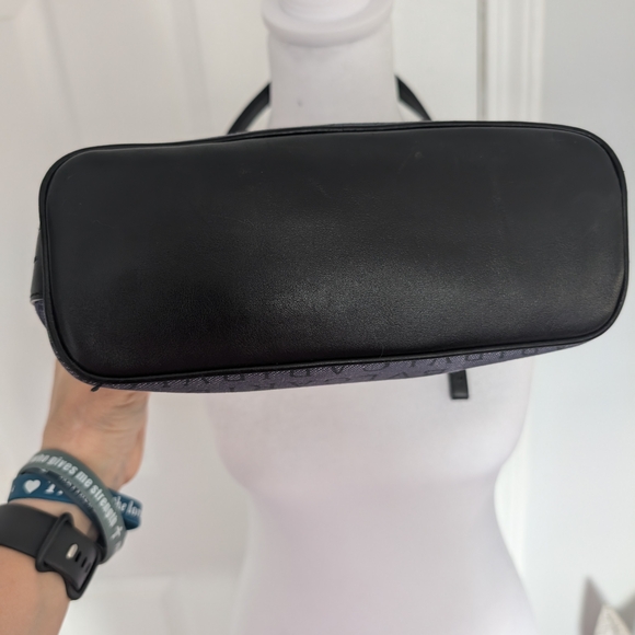 Authentic Bvlgari Logomania Blue Denim Shoulder Bag - Picture 4 of 13